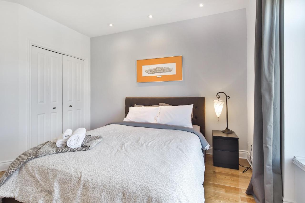 Stunning Condos On St Denis Montreal Exterior photo