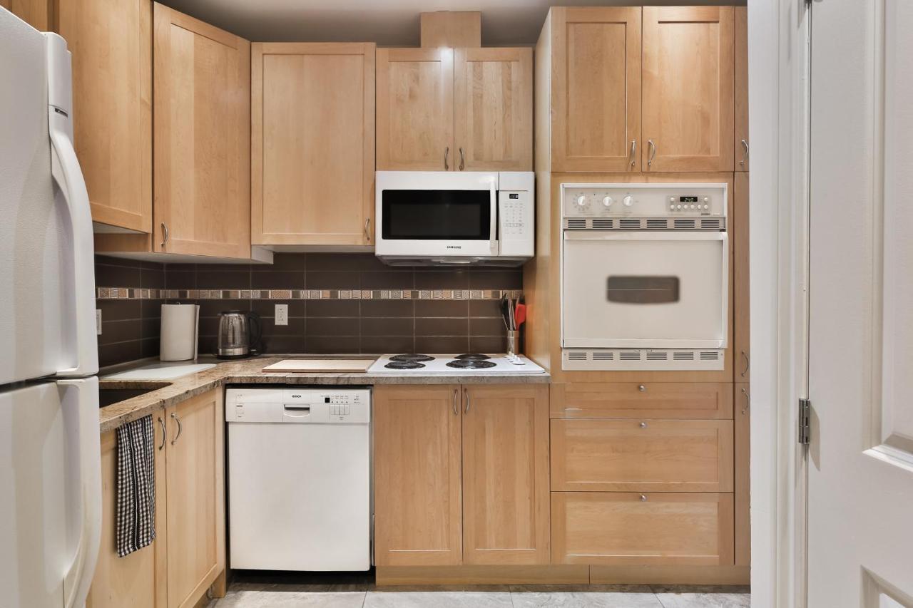 Stunning Condos On St Denis Montreal Exterior photo